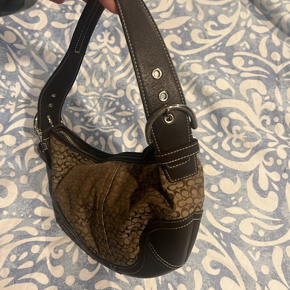 Coach Hobo bag, brown signature print with leather strap and trim. - Picture 5 of 12